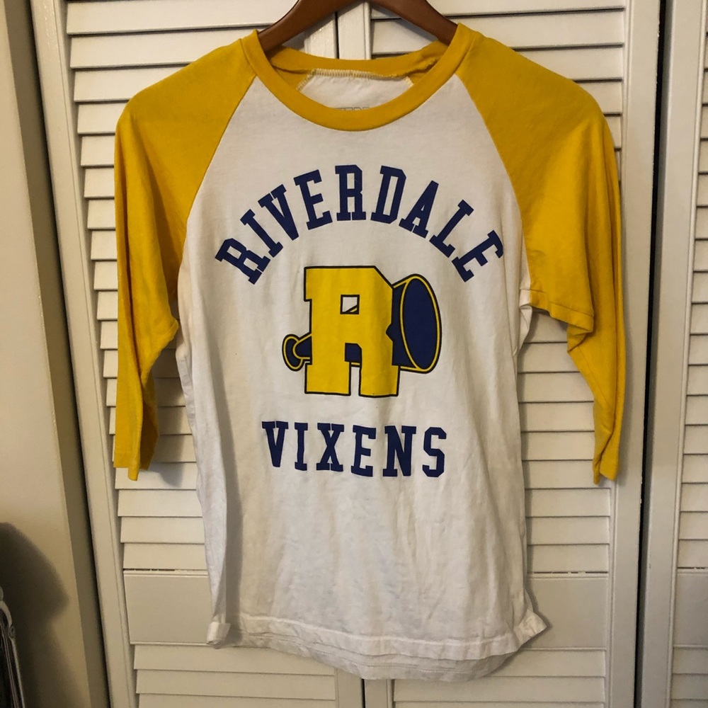 Riverdale top